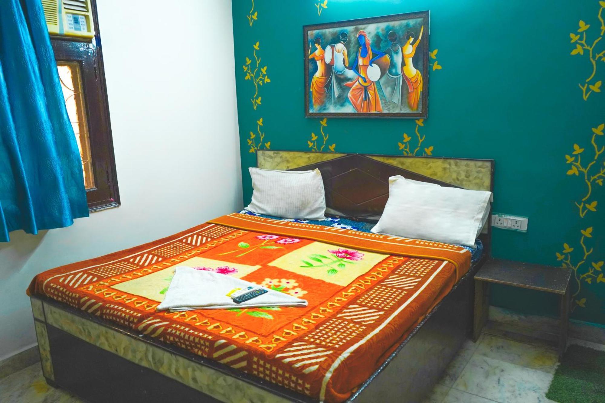 Hotel Bliss Bourn - Lajpat Nagar New Delhi Exterior photo