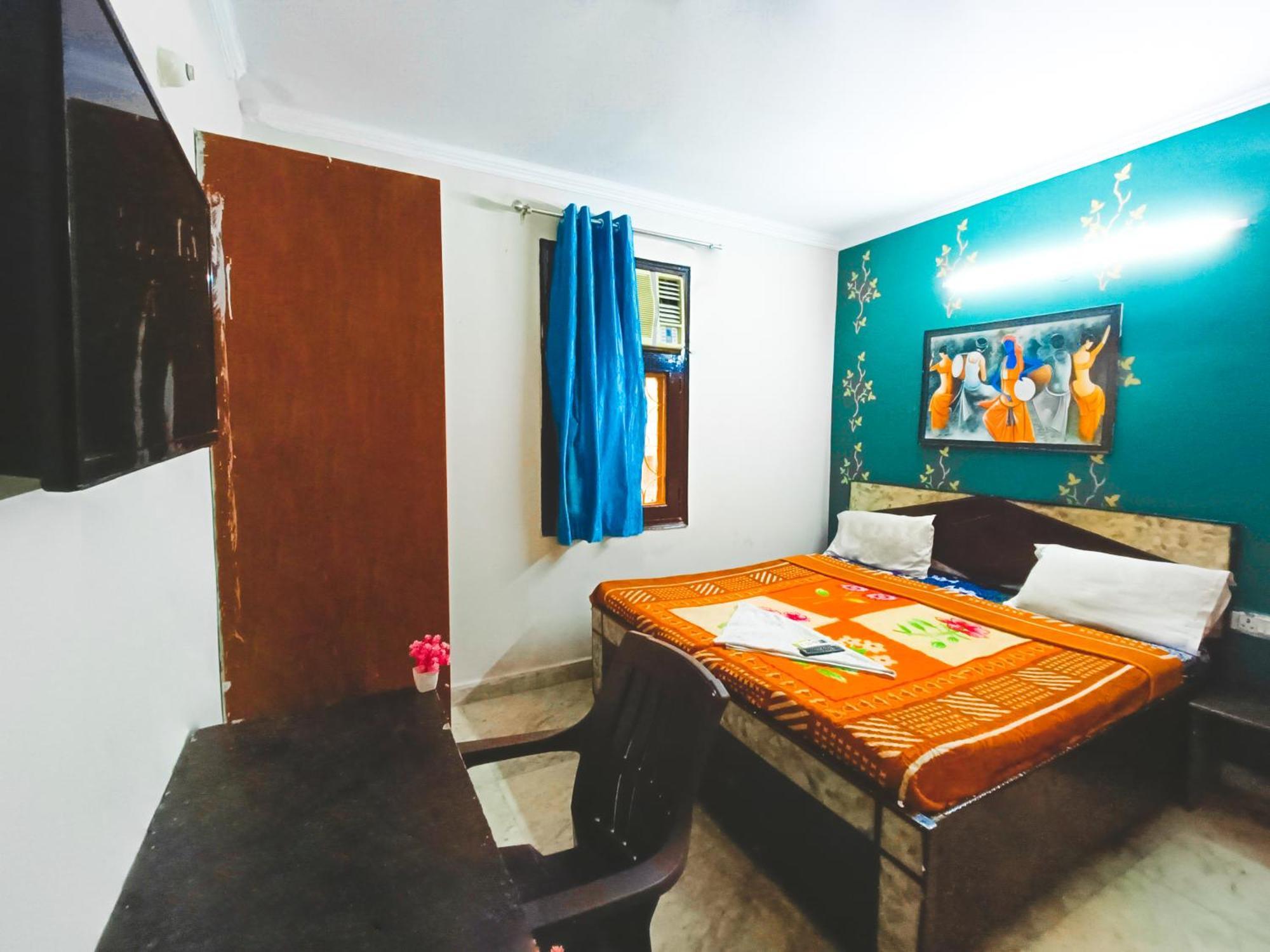 Hotel Bliss Bourn - Lajpat Nagar New Delhi Exterior photo